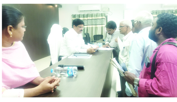 భూ రీసర్వేలో లోపాలు సరిచేయాలి