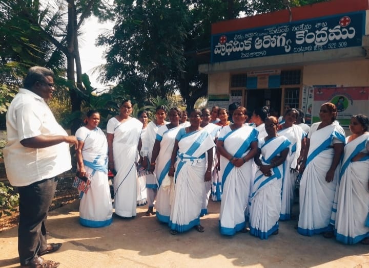 ఆశా వర్కర్లకు కనీస వేతనం ఇవ్వాలి