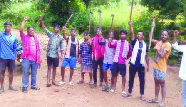  రోడ్డు నిర్మాణ పనులు ప్రారంభించాలి