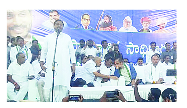 బడుగుల జీవితాల్లో వెలుగులు