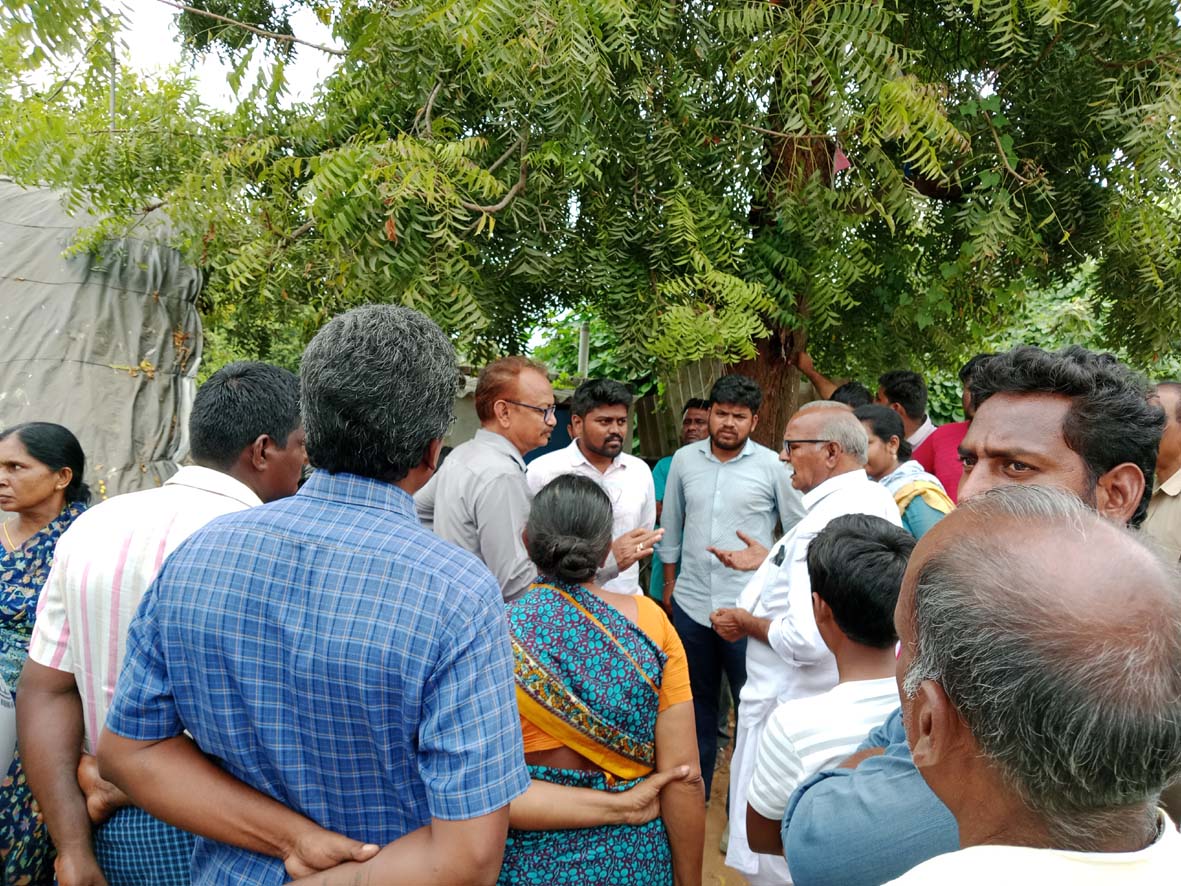ప్రత్యామ్నాయం చూపకుండానే పేదల ఇళ్ల తొలగింపు