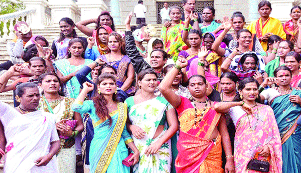 ట్రాన్స్జెండర్లకూ ..