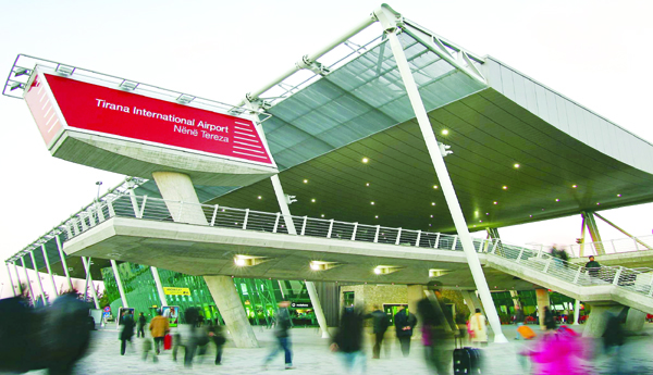 దొంగే... దొర !