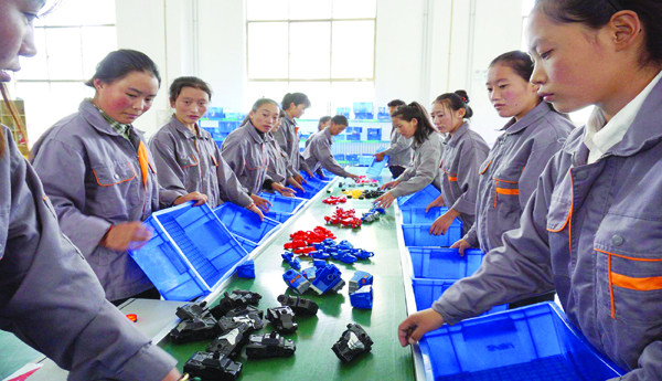 పేదరికం ఓ సవాలు..