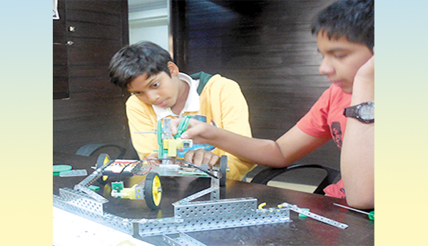   అభ్యాసం ప్రధానం..