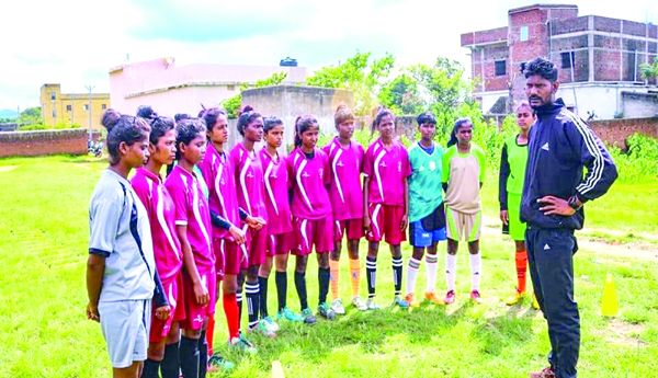 ఫుట్‌బాల్‌తో బాల్య వివాహాలకు చెక్‌ !