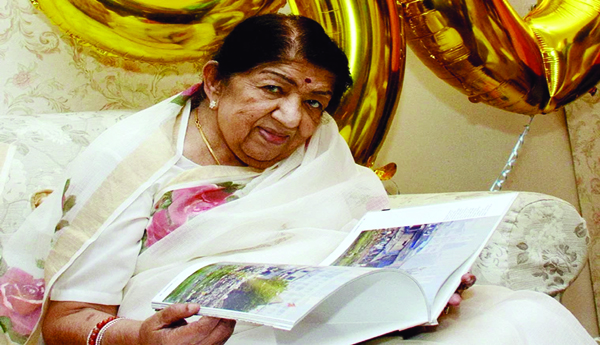 పాటే ప్రాణంగా...
