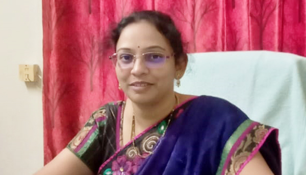 ఇంటి చాకిరీ ఆమెదే...